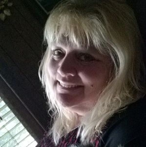 Meet your Posher, Laurie